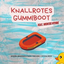 Er Hat Ein Knallrotes Gummiboot